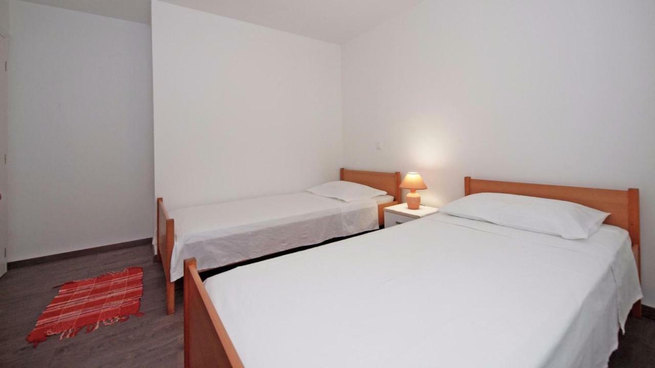 Apartments Mare Vodice Buitenkant foto